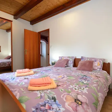 Nyaraló House Marie Kršan
