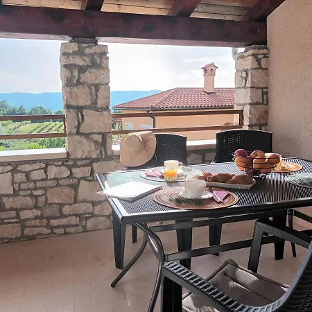 Nyaraló House Marie