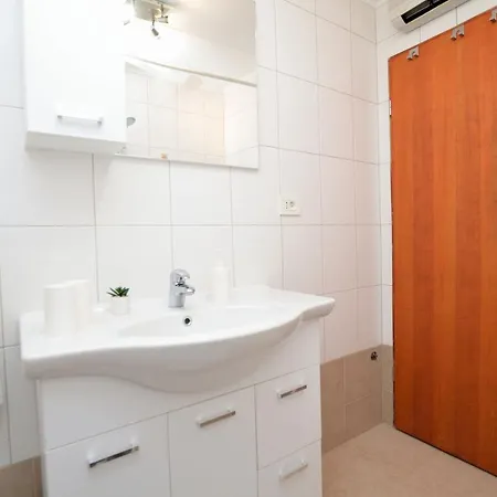 House Marie 度假居 Kršan